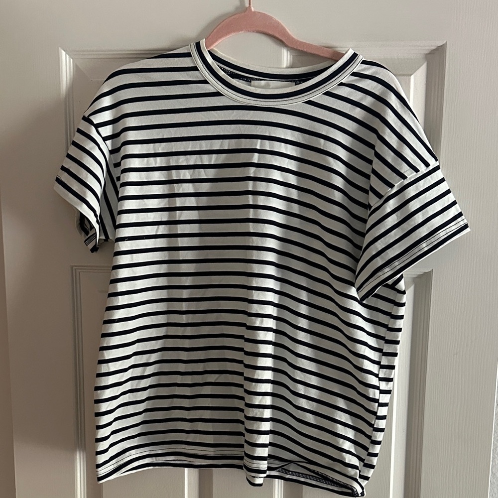 POMANDER PLACE Blue Striped Julia Tee